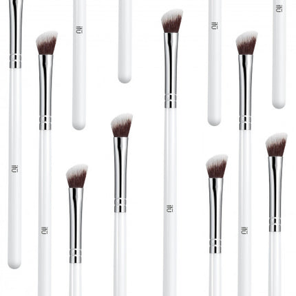 ilu Angled Eyeshadow Brush - 417