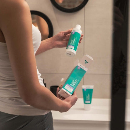 Neofollics Scalp Therapy Exfoliating Shampoo - 250ml