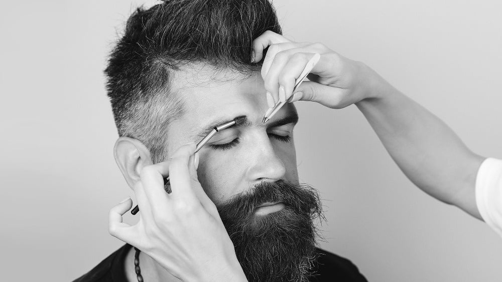 Wenkbrauwen-verzorgen-voor-de-man