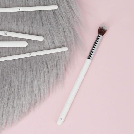 ilu Blending Brush - 401