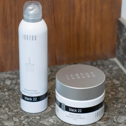 Janzen Body Cream Black 22 - 300ml